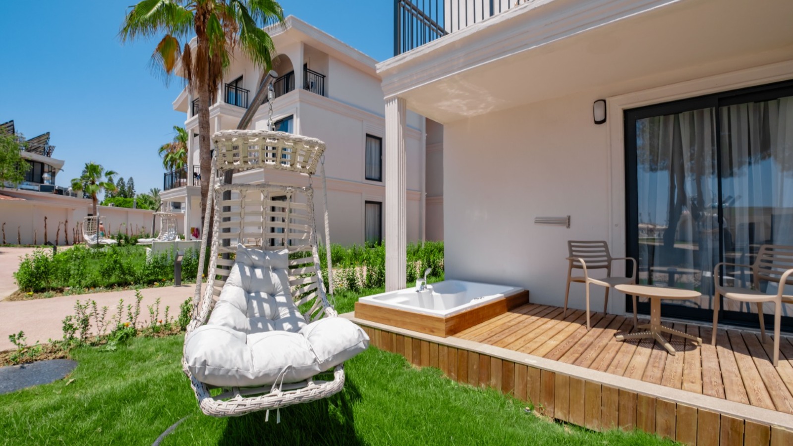 Selectum Garden Jacuzzi